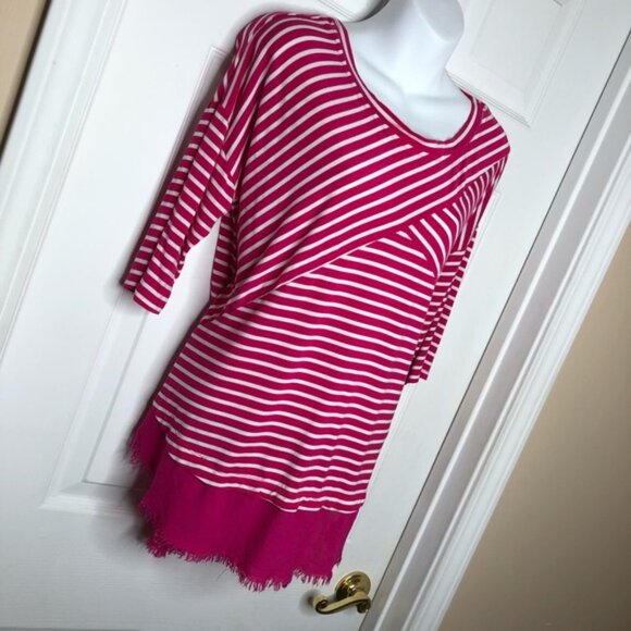 Umgee pink and white striped top raw fringe hem size small - Picture 6 of 10